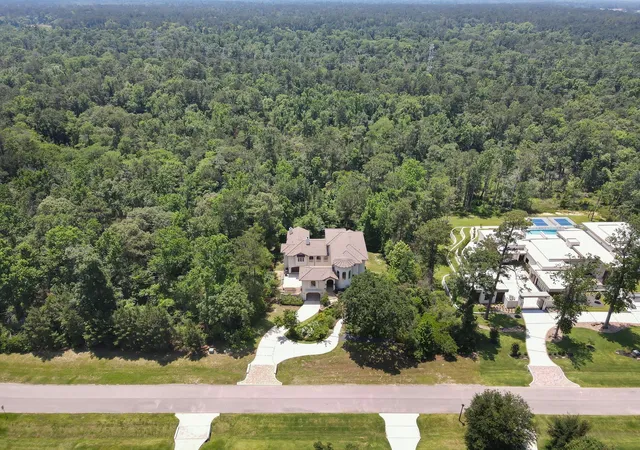 Photo 3 of Mansion for sale at 27330 Shady Hills Landing Ln, Spring, TX 77386 | MLS# 28323688 | Listing updated on 2026-08-07