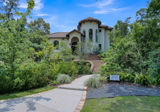 Photo 3 of Single family home for sale at 27330 Shady Hills Landing Ln, Spring, TX 77386 | MLS# 28323688 | Listing updated on 2026-08-07