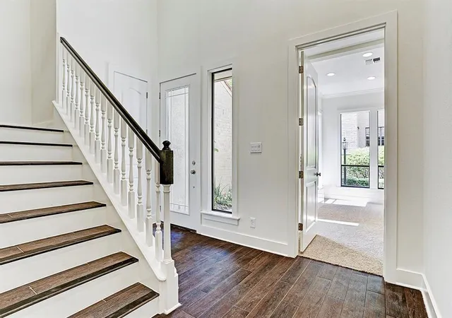 2nd image of 15743 Tanya Cir, Houston, TX 77079 | MLS# 67282590