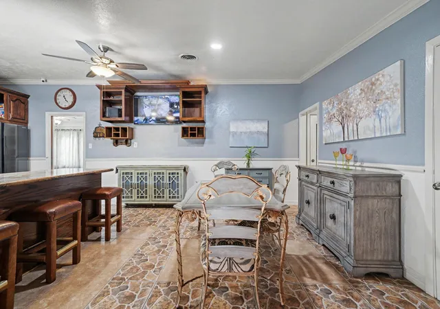Photo 4 of Single family home for sale at 922 Peach Spring Dr, Houston, TX 77088 | MLS# 10844028 | Listing updated on 2026-09-17