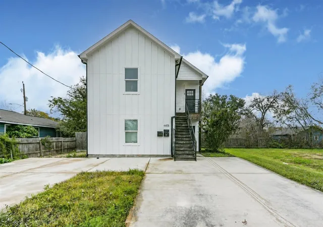 Photo 1 of Multi family home for sale at 4405 Mallow St, Houston, TX 77051 | MLS# 92929611 | Listing updated on 2026-07-16
