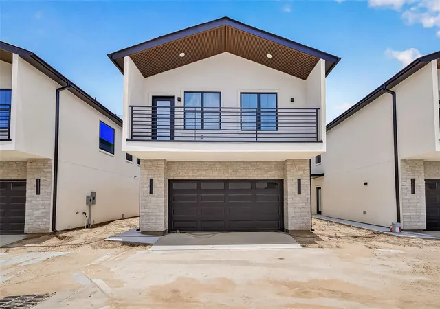 2nd image of 1811 N Spring Dr #6, Spring, TX 77373 | MLS# 98219015