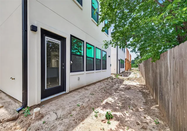 35th image of 1811 N Spring Dr #6, Spring, TX 77373 | MLS# 98219015