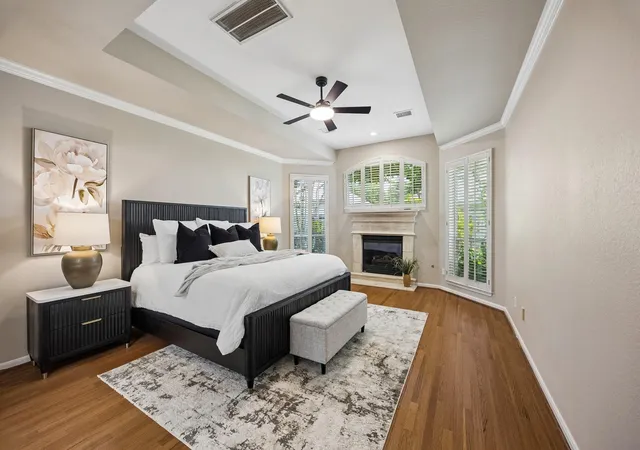 4th image of 7535 Guinevere Dr, Sugar Land, TX 77479 | MLS# 27347396