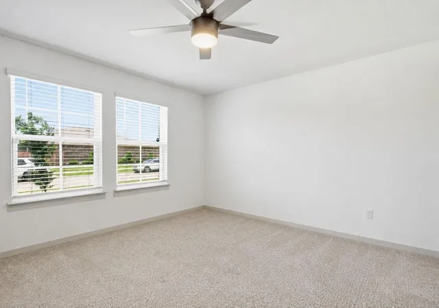Photo 4 of Sale Pending at 910 Betsy Hl Dr, Rosharon, TX 77583 | MLS# 36479024 | Listing updated on 2026-08-28