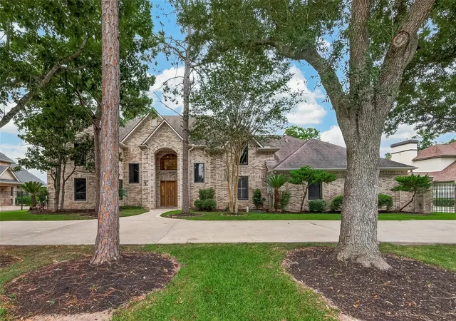 Photo 3 of Mansion for sale at 4334 Crystal Ridge St, Missouri City, TX 77459 | MLS# 64617472 | Listing updated on 2026-08-27