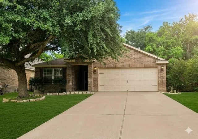 Photo 1 of Single family home for sale at 10320 Stone Gate Dr, Conroe, TX 77385 | MLS# 18765718 | Listing updated on 2026-07-25