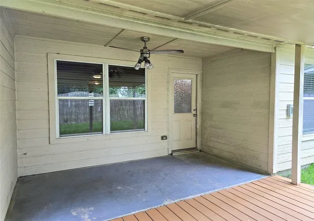 Photo 30 of Single family home for sale at 10320 Stone Gate Dr, Conroe, TX 77385 | MLS# 18765718 | Listing updated on 2026-07-25
