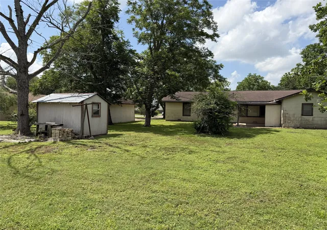 Homes for sale in Schulenburg, TX | 203 E Anderson, Schulenburg, TX 78956 | MLS# 29104218