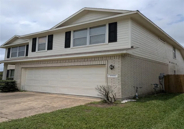 1st image of 1026 Yorkshire Holw, Fresno, TX 77545 | MLS# 68660980
