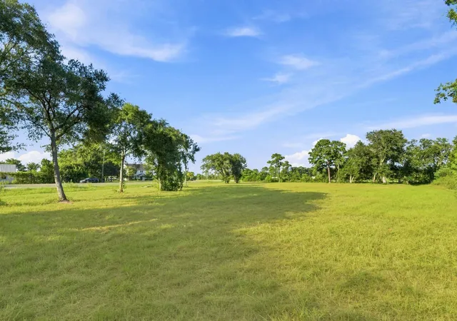 1st image of 6255 Main St, Hitchcock, TX 77563 | MLS# 48130854