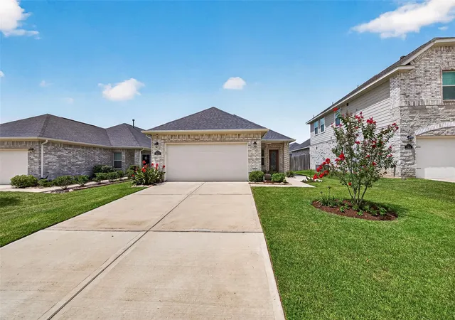 2nd image of 31622 Brown Fern Dr, Fulshear, TX 77441 | MLS# 94391400