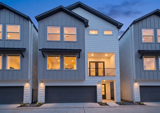1st image of 902 Kern St #B, Houston, TX 77009 | MLS# 6696278