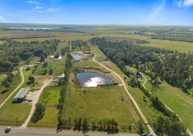 2nd image of 1624 Fm 563, Anahuac, TX 77514 | MLS# 497488