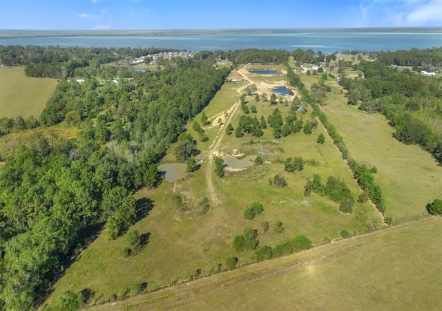 3rd image of 1624 Fm 563, Anahuac, TX 77514 | MLS# 497488