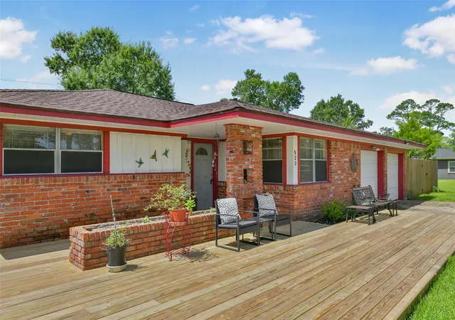2nd image of 523 Oakdale Ave, Shoreacres, TX 77571 | MLS# 25281589