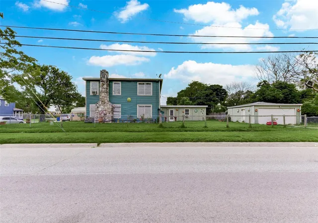 Homes for sale in Texas City, TX | 1202 Hunter Dr, Texas City, TX 77590 | MLS# 34175813