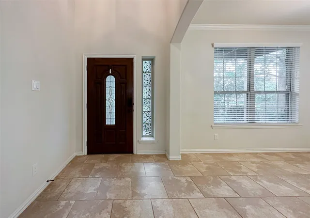 5th image of 110 S Sawbridge Cir, Spring, TX 77389 | MLS# 75957305