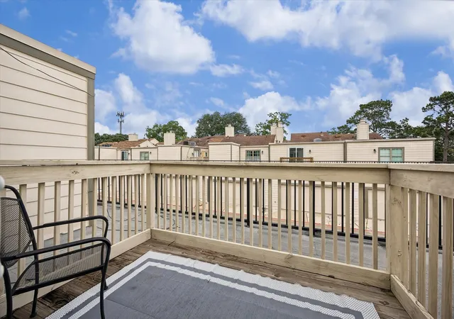 21st image of 800 Country Pl Dr #1102, Houston, TX 77079 | MLS# 44935593