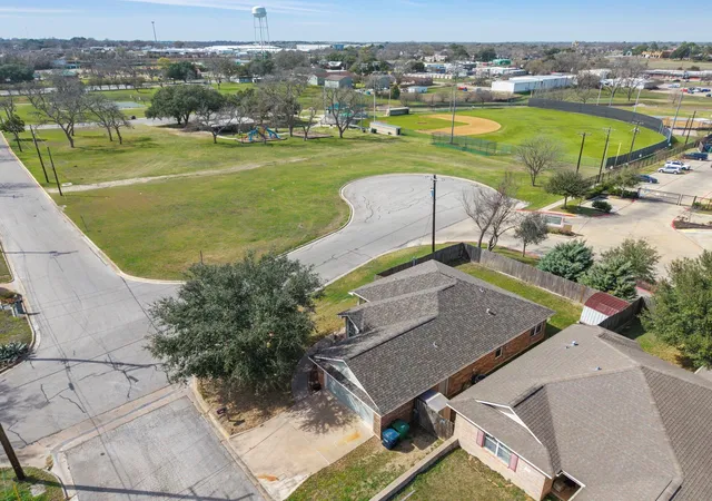 Homes for sale in Brenham, TX | 501 Riggs St, Brenham, TX 77833 | MLS# 60876260