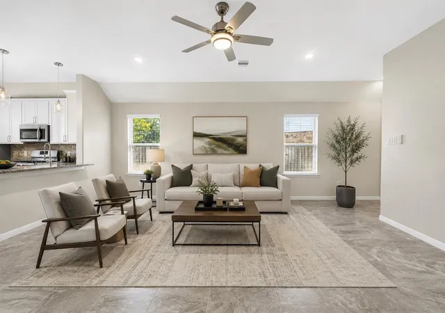 Photo 3 of Sale Pending at 1631 City Pass Ln, Houston, TX 77047 | MLS# 49560344 | Listing updated on 2026-09-23