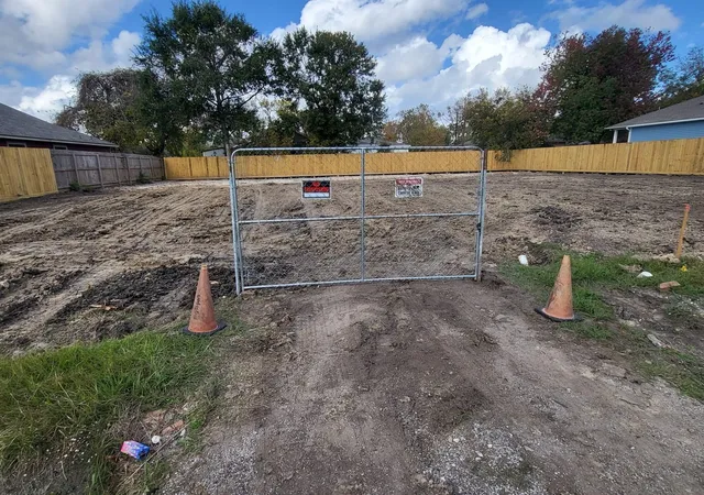 Photo 2 of Land for sale at 4641 Phlox St, Houston, TX 77051 | MLS# 41206074 | Listing updated on 2026-08-22