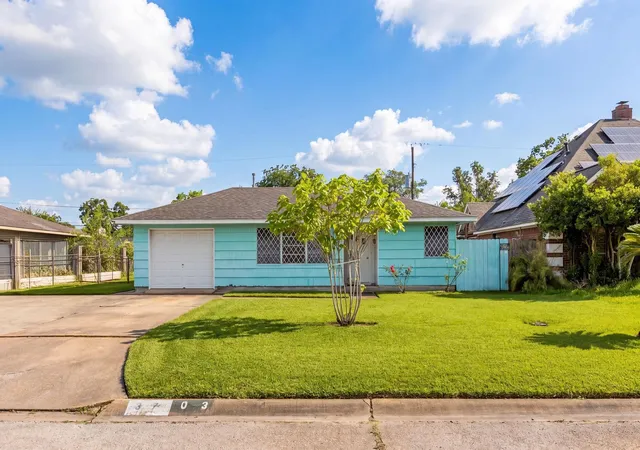 Photo 1 of Single family home for sale at 3703 Tanglebriar Dr, Pasadena, TX 77503 | MLS# 33623418 | Listing updated on 2026-06-20
