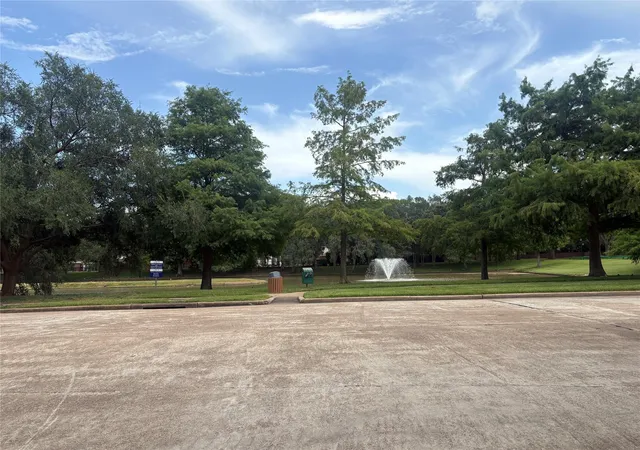 43rd image of 3230 Serene Oak Dr, Sugar Land, TX 77478 | MLS# 31258890