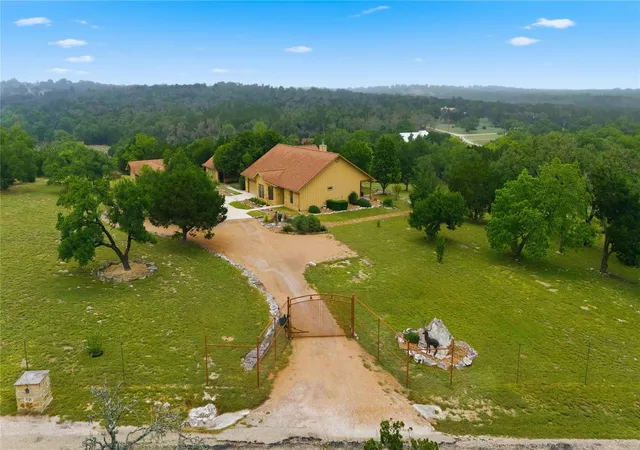Homes for sale in Kerrville, TX | 7926 White Oak Road, Kerrville, TX 78028 | MLS# 68093015