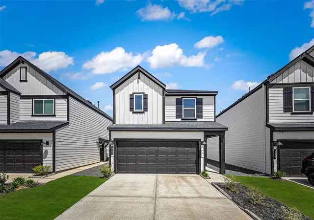 Photo 1 of Single family home for sale at 12305 Brandenburg Gate Dr, Houston, TX 77047 | MLS# 21971516 | Listing updated on 2026-08-29