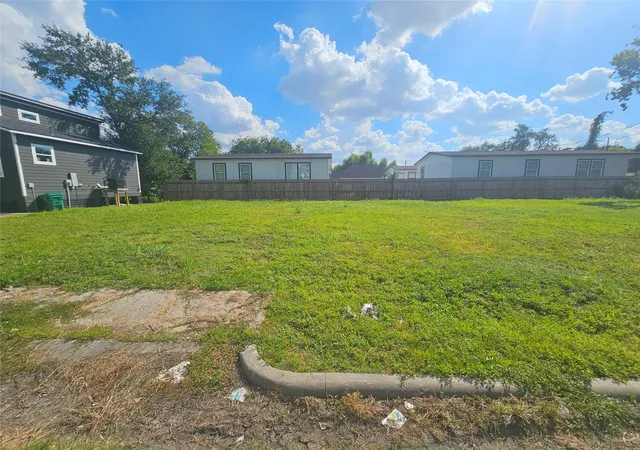 Photo 3 of Land for sale at 2602 Noble St, Houston, TX 77026 | MLS# 54958723 | Listing updated on 2026-05-12