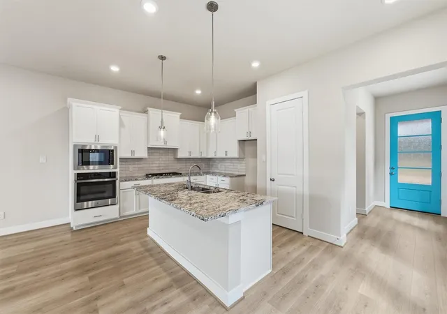 Photo 3 of Single family home for sale at 11276 Dance Hall Dr, Montgomery, TX 77316 | MLS# 97507884 | Listing updated on 2026-10-09