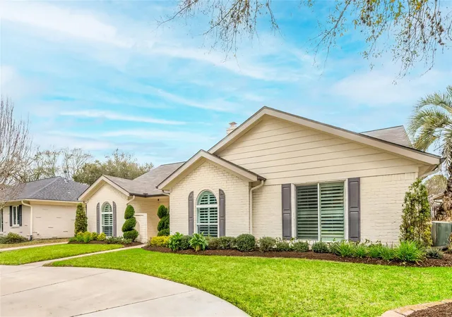33rd image of 3119 Broadmoor Dr, Sugar Land, TX 77478 | MLS# 44122667