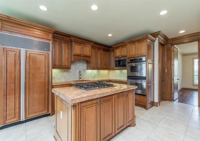 Photo 3 of Single family home for sale at 2307 Byp Mist Ct, Houston, TX 77077 | MLS# 60828396 | Listing updated on 2026-07-09