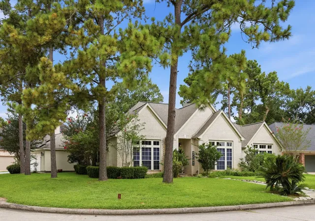 Photo 2 of Single family home for sale at 8122 Malardcrest Dr, Humble, TX 77346 | MLS# 47546496 | Listing updated on 2026-09-11