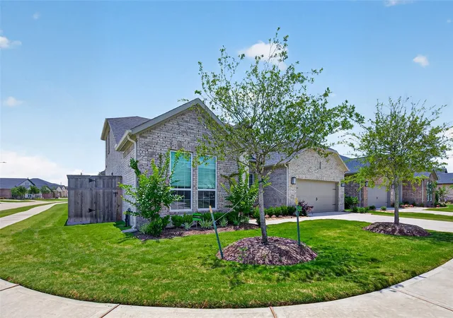 3rd image of 4726 Granite Shadow Ln, Fulshear, TX 77441 | MLS# 14981126