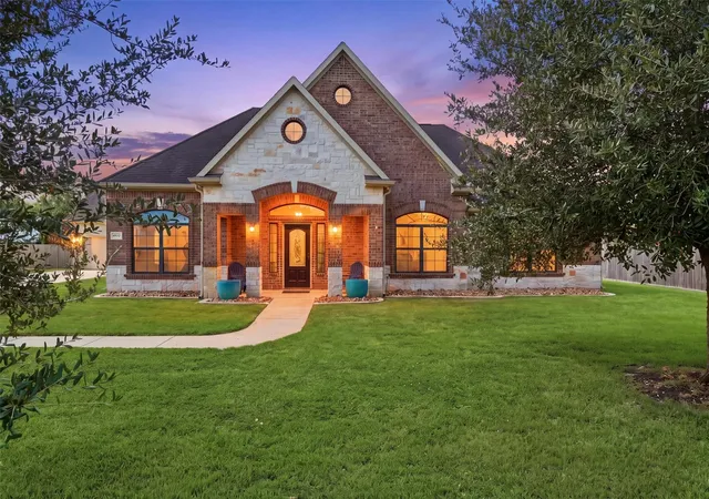 1st image of 4810 Magnolia Bend Dr, Rosharon, TX 77583 | MLS# 65215319