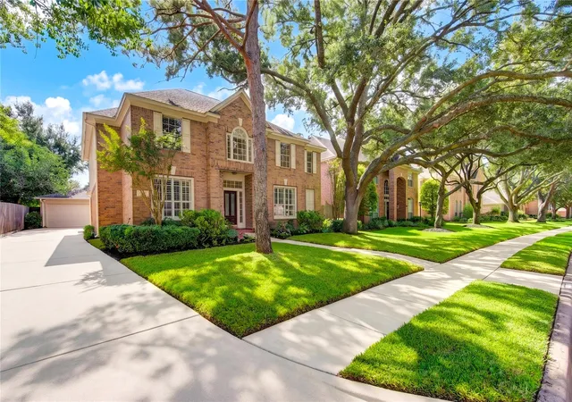 Photo 2 of Sale Pending at 1811 Treyburn Trl, Katy, TX 77450 | MLS# 90778494 | Listing updated on 2026-09-16