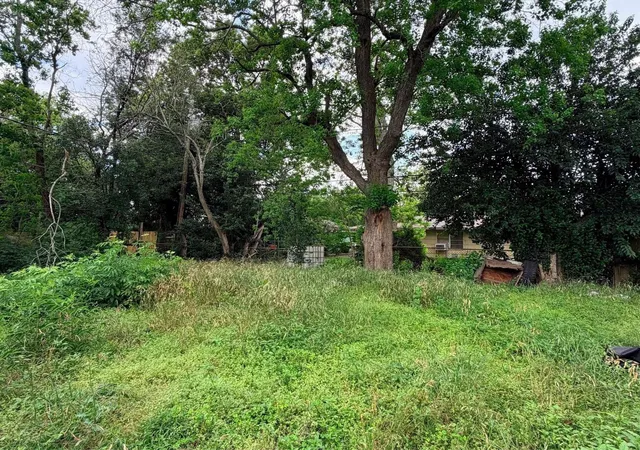 6th image of 5626 Schevers St, Houston, TX 77033 | MLS# 15613874