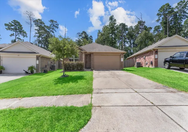 Photo 4 of Single family home for sale at 5611 Rainflower Ter Ln, Spring, TX 77389 | MLS# 37404392 | Listing updated on 2026-09-12
