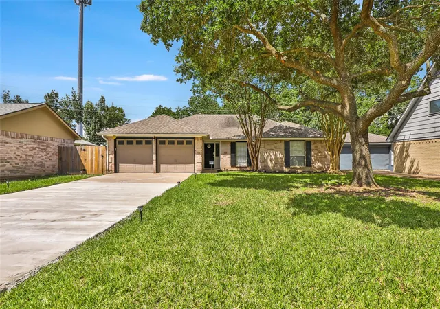 Photo 1 of Sale Pending at 17711 Smooth Rock Falls Dr, Spring, TX 77379 | MLS# 23302411 | Listing updated on 2026-09-22