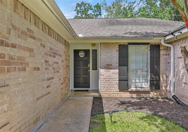 Photo 2 of Sale Pending at 17711 Smooth Rock Falls Dr, Spring, TX 77379 | MLS# 23302411 | Listing updated on 2026-09-22