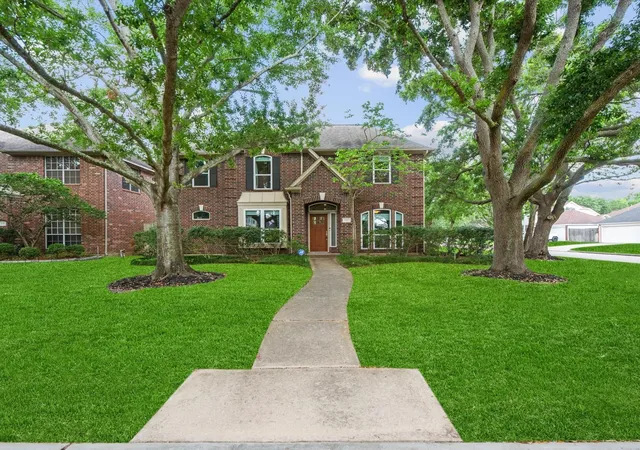 Photo 2 of Single family home for sale at 502 Airybrook Ln, Houston, TX 77094 | MLS# 4522926 | Listing updated on 2026-09-10