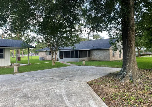 Photo 3 of Single family home for sale at 16526 Walnut Springs Ln, Magnolia, TX 77355 | MLS# 19192467 | Listing updated on 2026-06-09