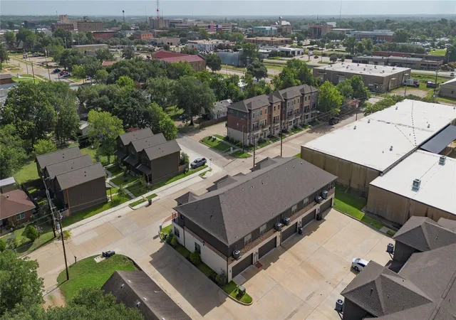 3rd image of 301 W 31St St #103, Bryan, TX 77803 | MLS# 10527172