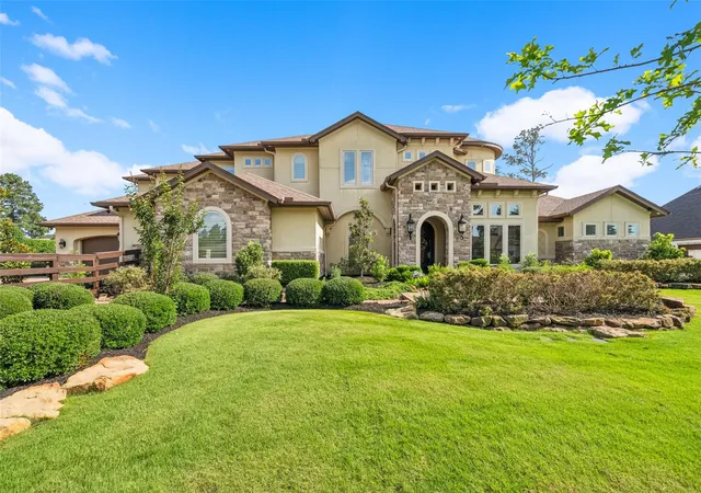 2nd image of 18 Rugged Lark Cir, Tomball, TX 77377 | MLS# 46688570