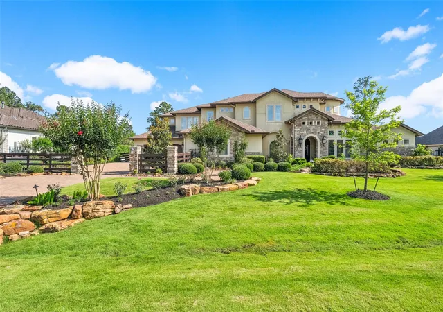image of 18 Rugged Lark Cir, Tomball, TX 77377 | MLS# 46688570