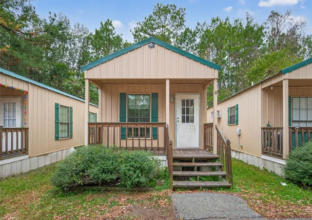 Photo 4 of Single family home for sale at 11497 Coon Holw Rd, Conroe, TX 77306 | MLS# 97245939 | Listing updated on 2026-05-07
