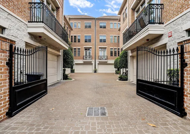 Single family home for sale at 3928 W Main St, Houston, TX 77027 | MLS# 49738299