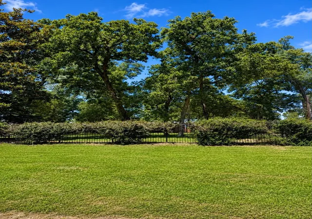 5th image of 154 Woodway Dr, Magnolia, TX 77355 | MLS# 14517122